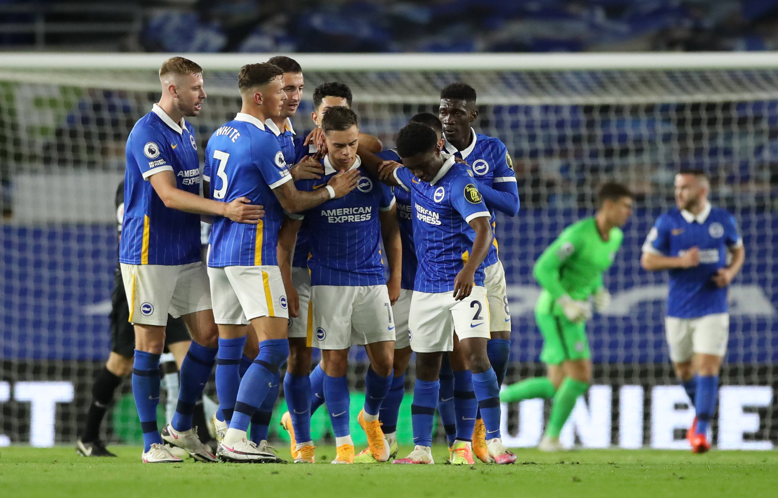 体育欧冠第一阶段对阵出炉 皇马与利物浦迎来强强对话